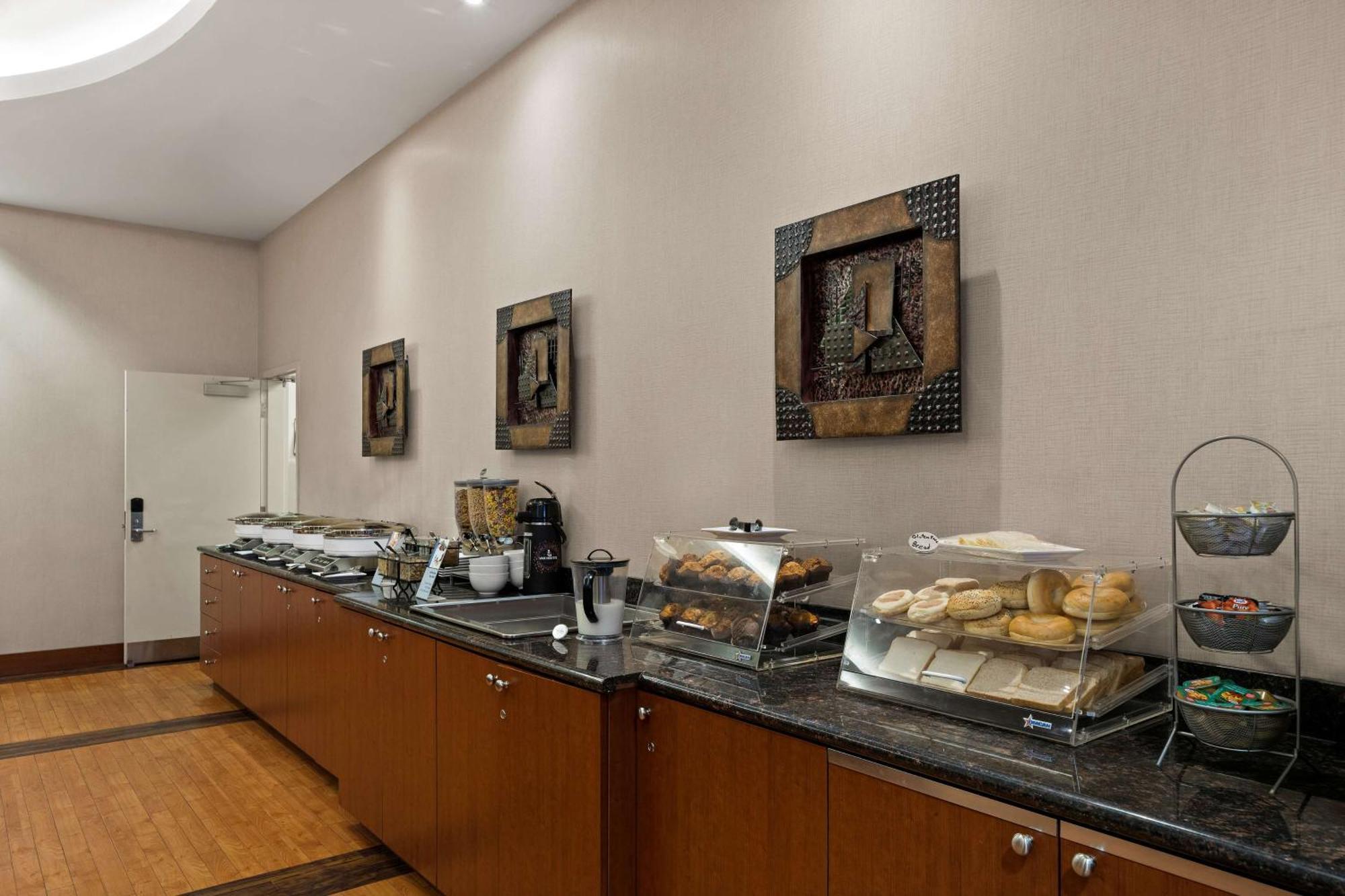 Best Western Plus Orangeville Inn & Suites Eksteriør bilde